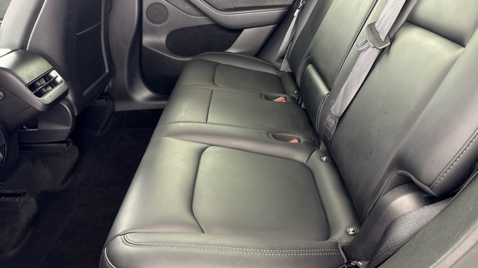 TESLA MODEL Y HATCHBACK Long Range AWD 5dr Auto