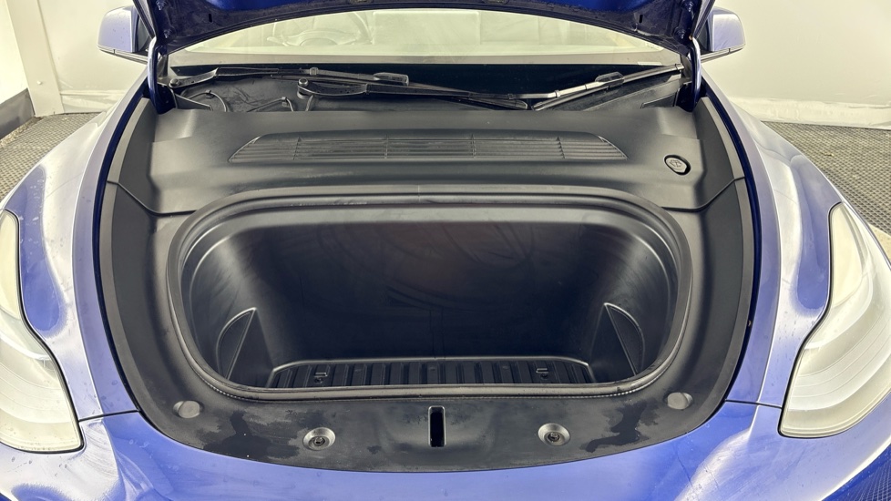 TESLA MODEL Y HATCHBACK Long Range AWD 5dr Auto