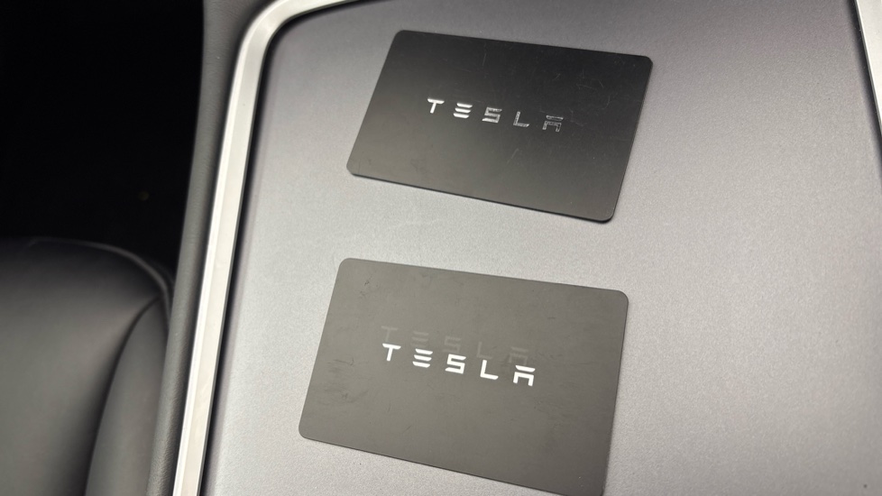 TESLA MODEL Y HATCHBACK Long Range AWD 5dr Auto