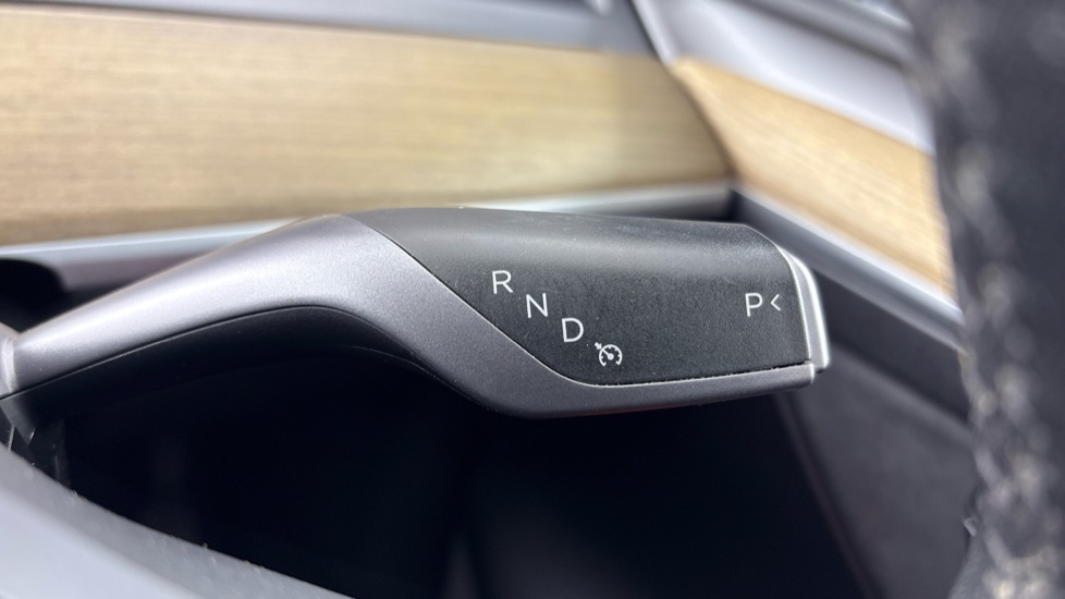 TESLA MODEL Y HATCHBACK Long Range AWD 5dr Auto