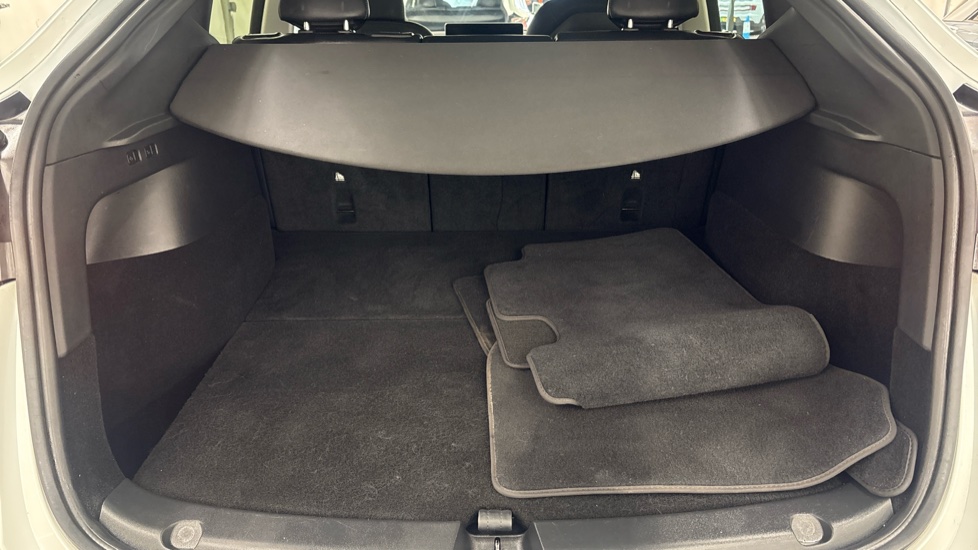 TESLA MODEL Y HATCHBACK Long Range AWD 5dr Auto
