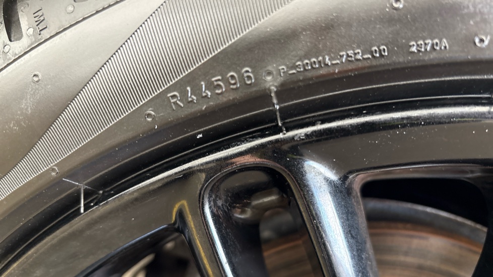 MINI HATCHBACK scuff