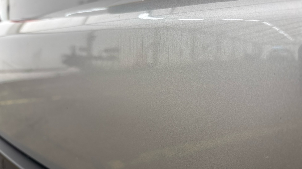 MINI HATCHBACK scuff