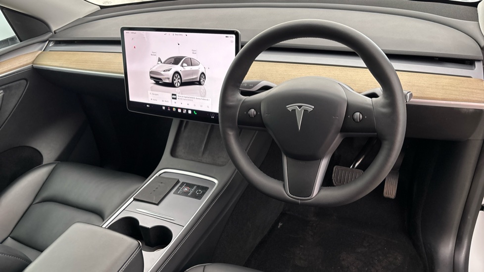 TESLA MODEL Y Image 9