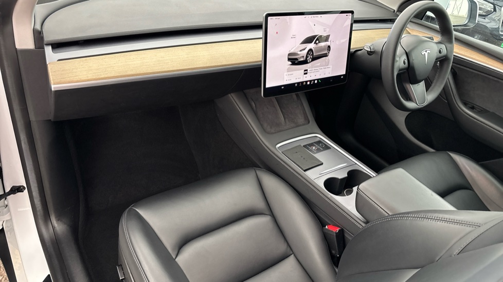 TESLA MODEL Y Image 10
