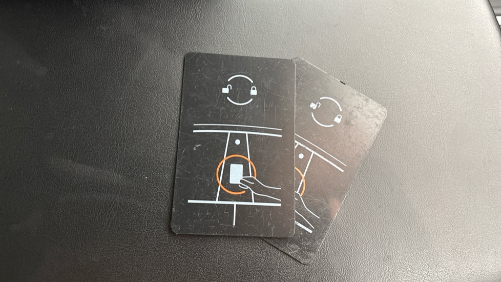 TESLA MODEL Y 2x key