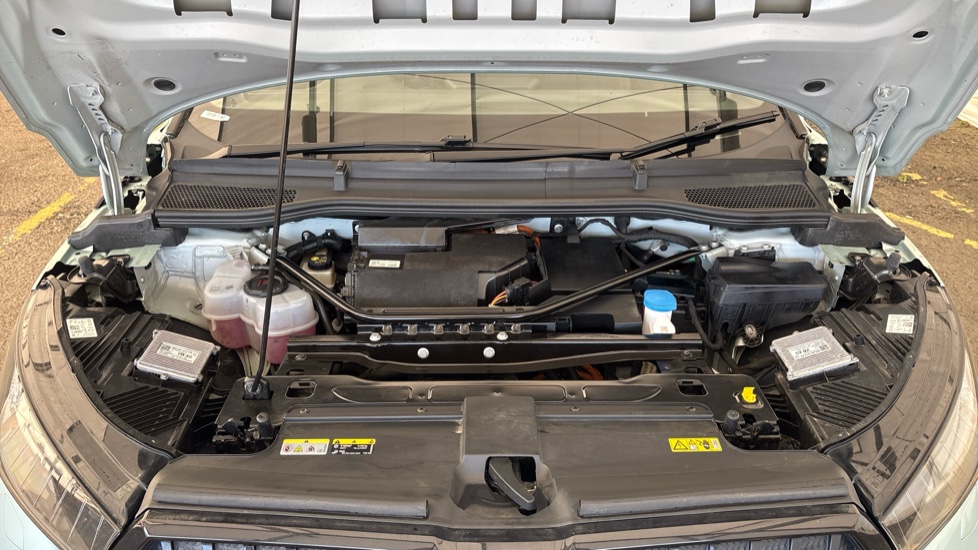 SKODA ENYAQ Image 16
