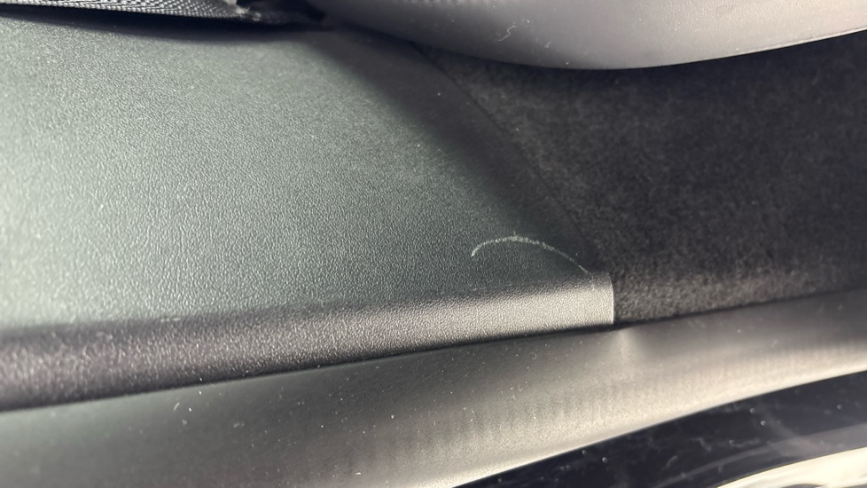 TESLA MODEL Y HATCHBACK RWD 5dr Auto