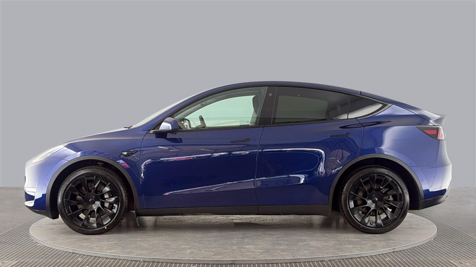 TESLA MODEL Y Image 2