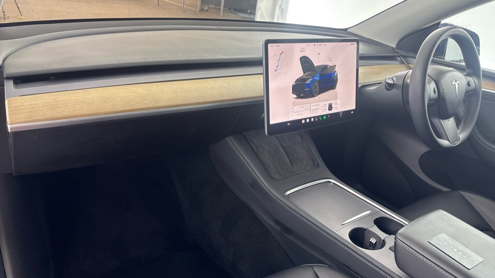 TESLA MODEL Y Image 10