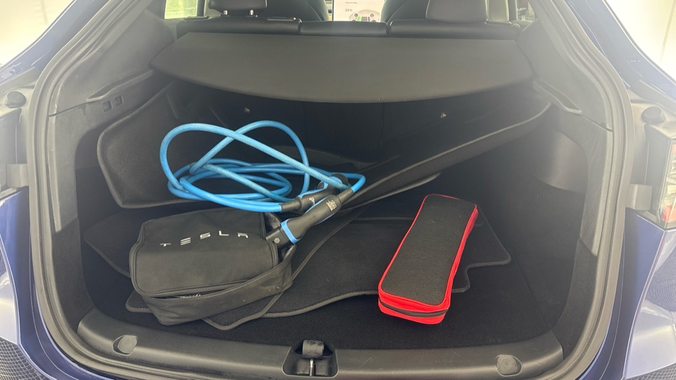 TESLA MODEL Y Image 15