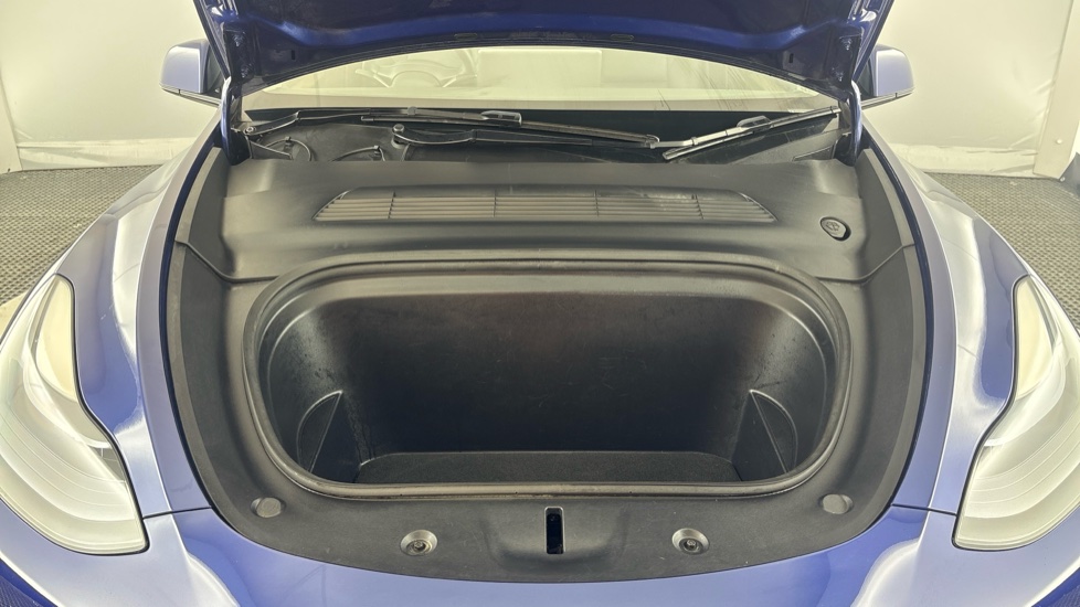 TESLA MODEL Y Image 16