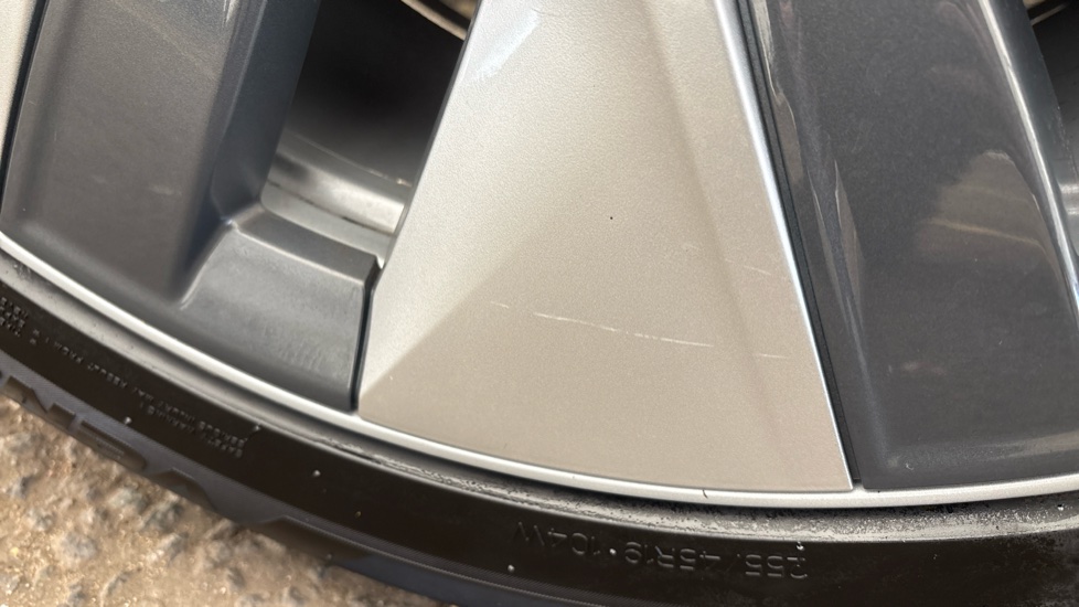 TESLA MODEL Y HATCHBACK RWD 5dr Auto
