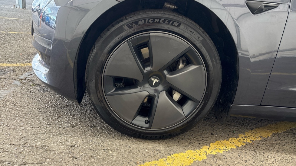 TESLA MODEL 3 SALOON Long Range RWD 4dr Auto