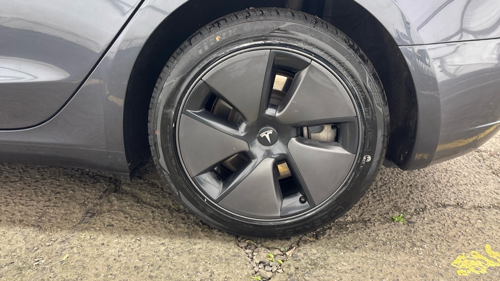 TESLA MODEL 3 SALOON Long Range RWD 4dr Auto