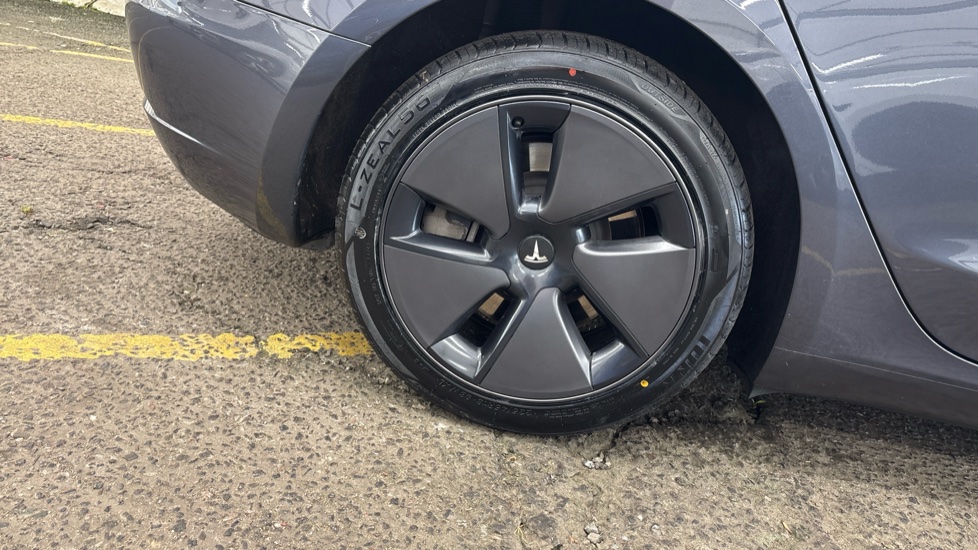 TESLA MODEL 3 SALOON Long Range RWD 4dr Auto