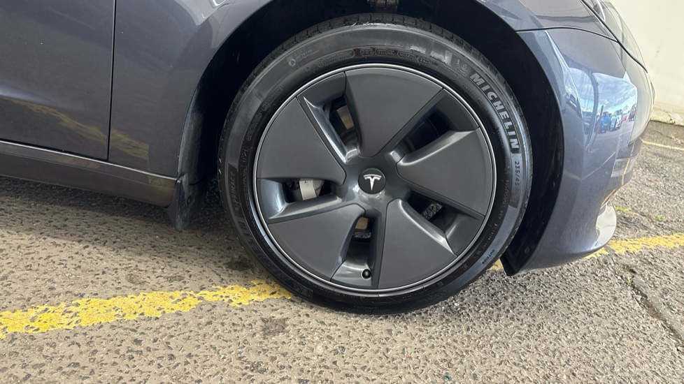 TESLA MODEL 3 SALOON Long Range RWD 4dr Auto
