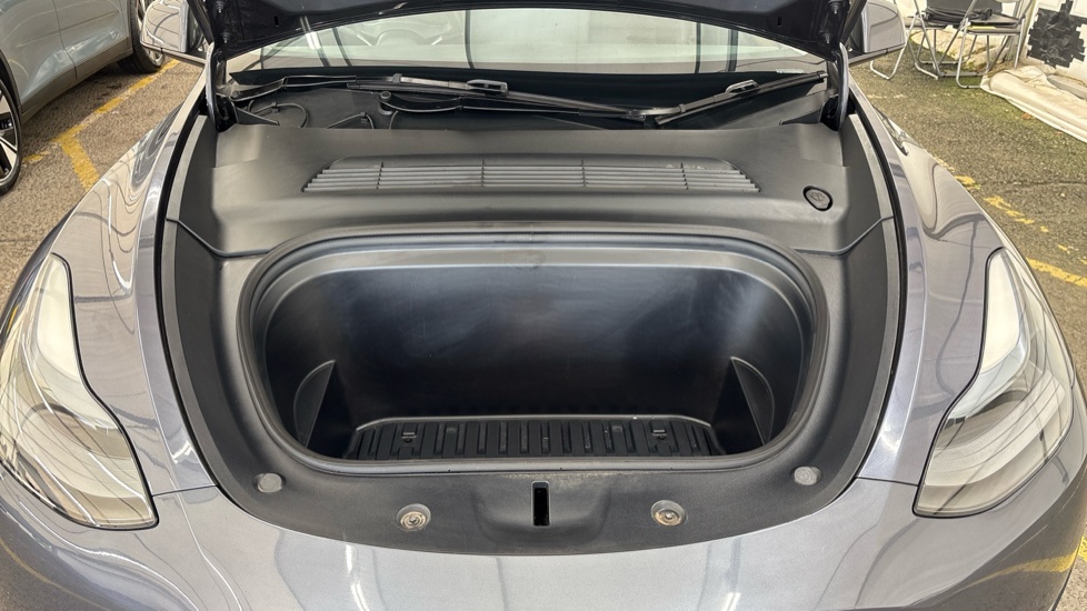 TESLA MODEL Y HATCHBACK Long Range AWD 5dr Auto