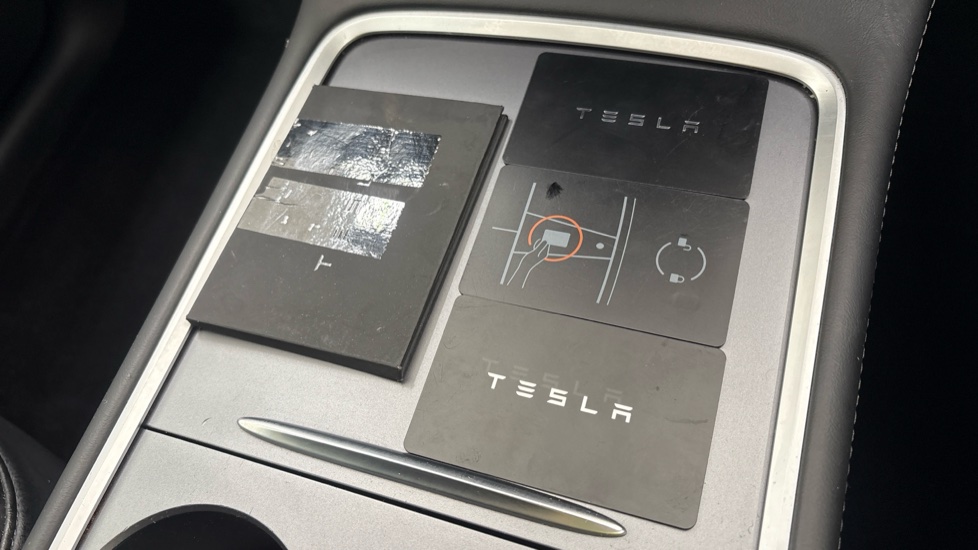 TESLA MODEL Y HATCHBACK Long Range AWD 5dr Auto