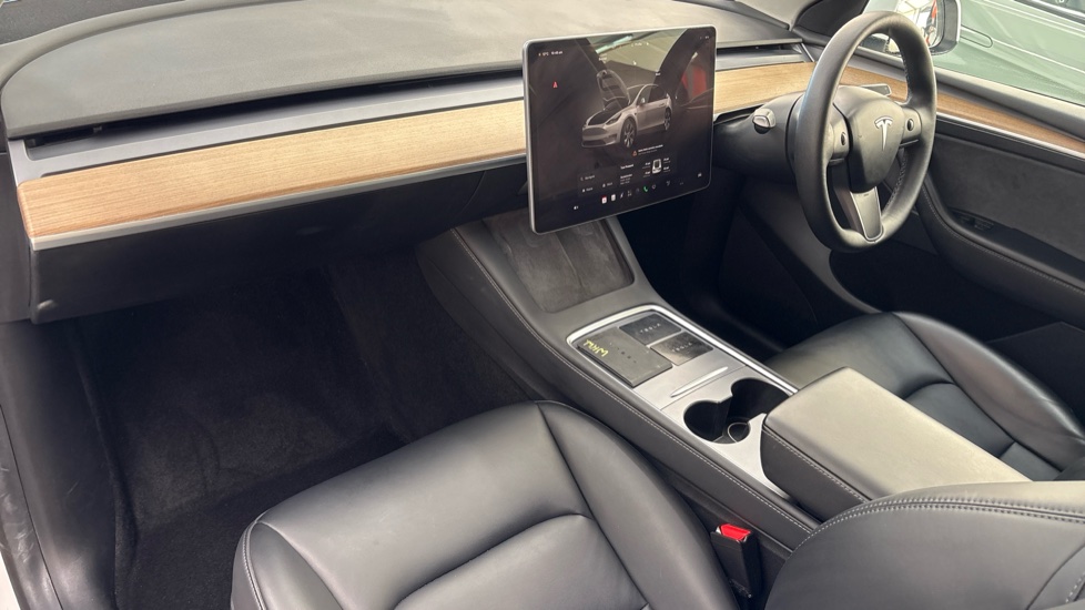 TESLA MODEL Y HATCHBACK Long Range AWD 5dr Auto