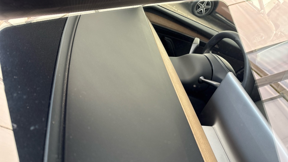 TESLA MODEL Y chips