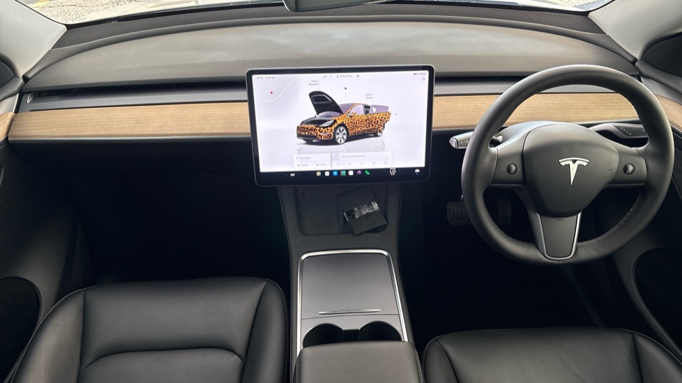 TESLA MODEL Y Image 11