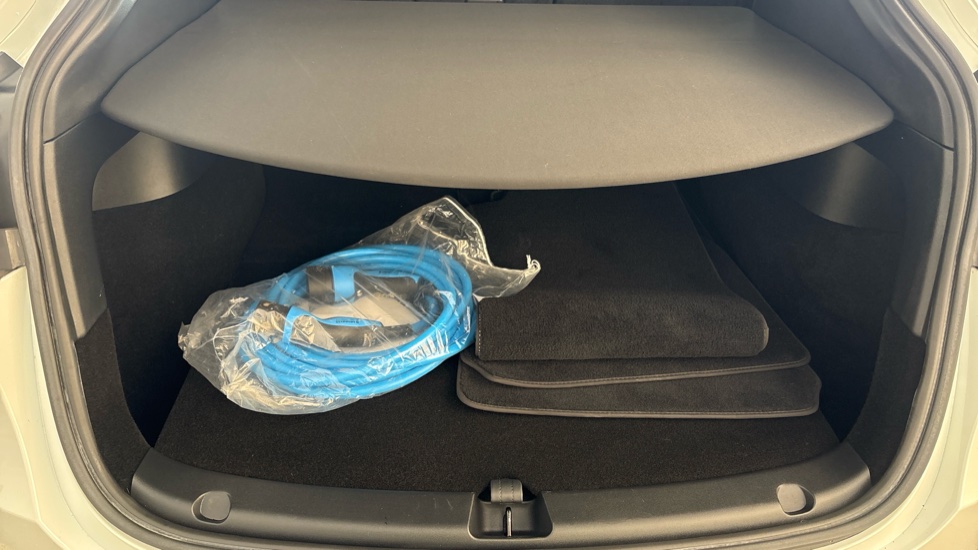 TESLA MODEL Y Image 15