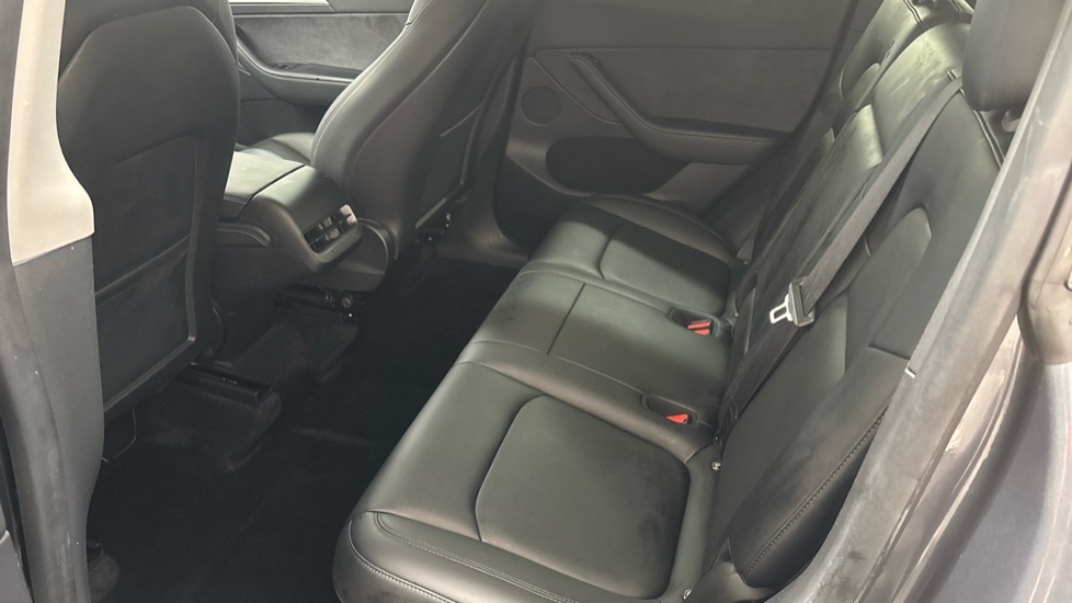 TESLA MODEL Y HATCHBACK Long Range AWD 5dr Auto