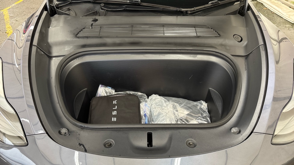 TESLA MODEL Y HATCHBACK Long Range AWD 5dr Auto