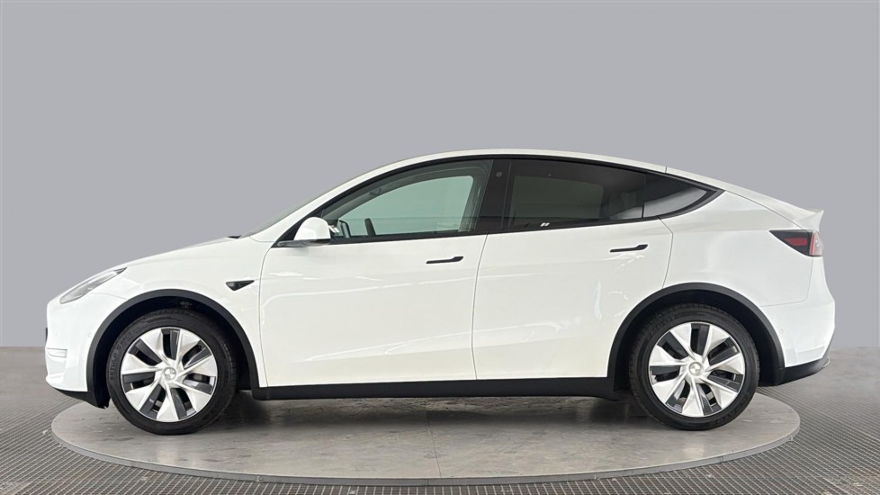 TESLA MODEL Y Image 2