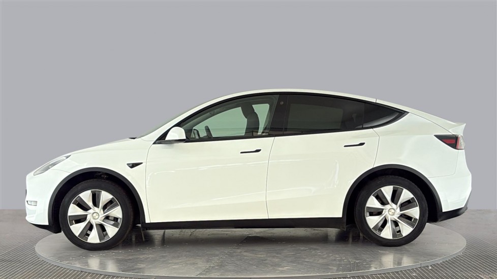 TESLA MODEL Y Image 2