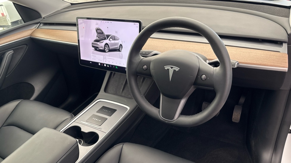 TESLA MODEL Y Image 9