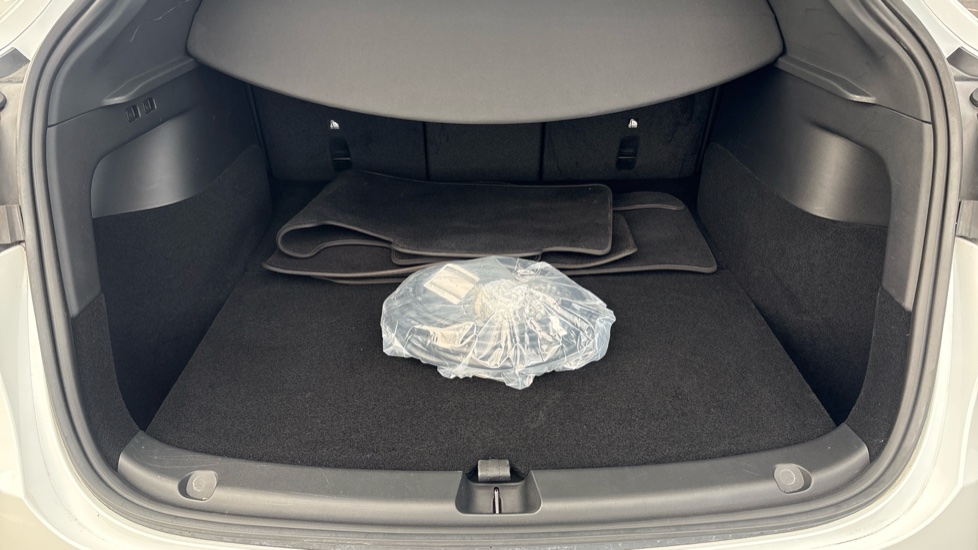 TESLA MODEL Y Image 15