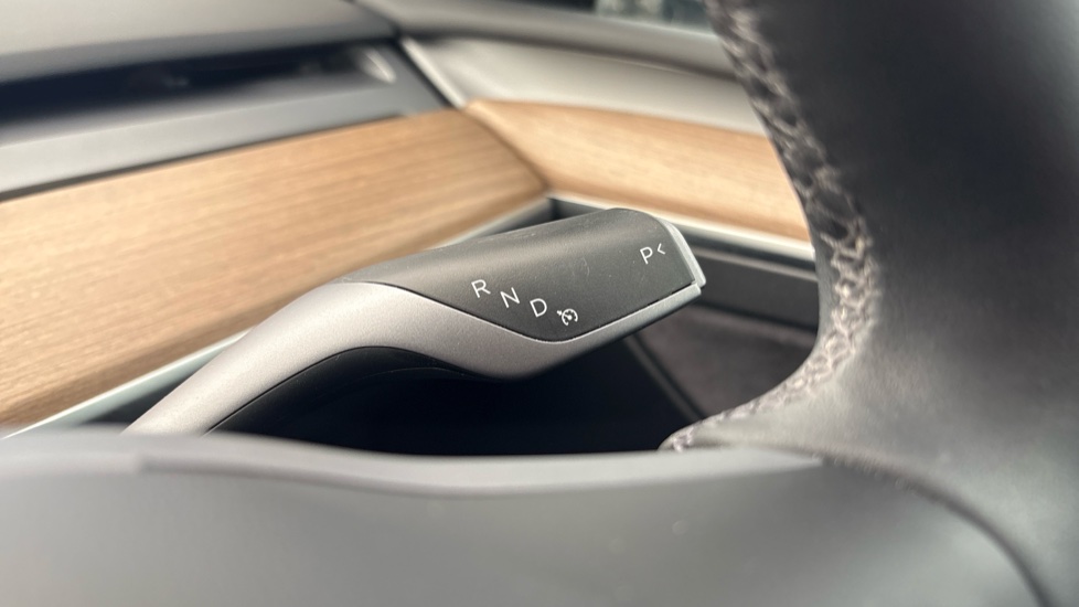 TESLA MODEL Y Cruise control