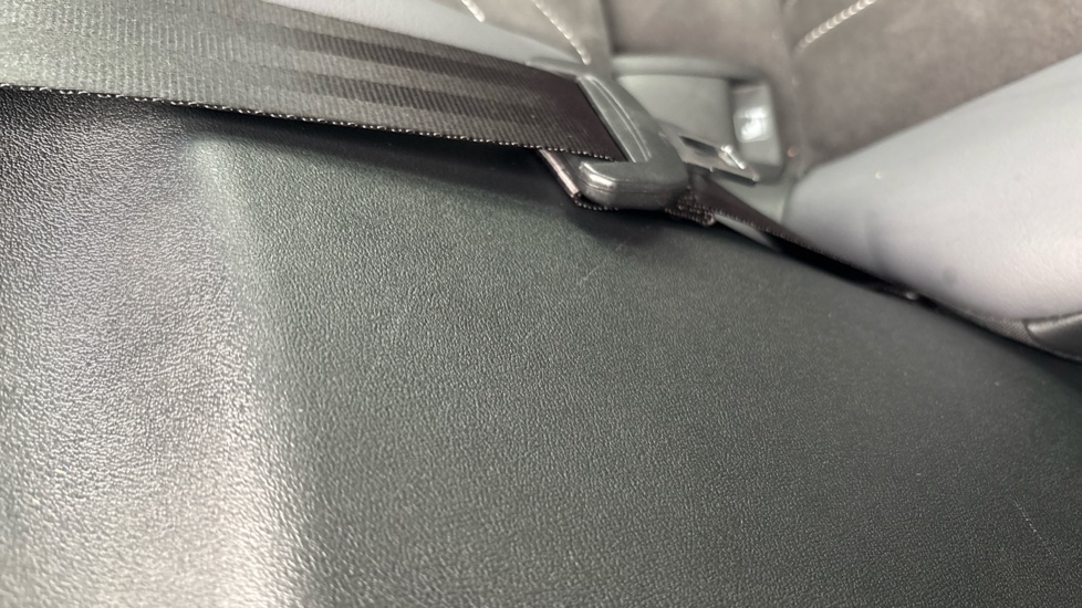 VOLKSWAGEN ID.4 scratches