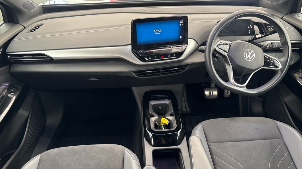 VOLKSWAGEN ID.4 Image 11