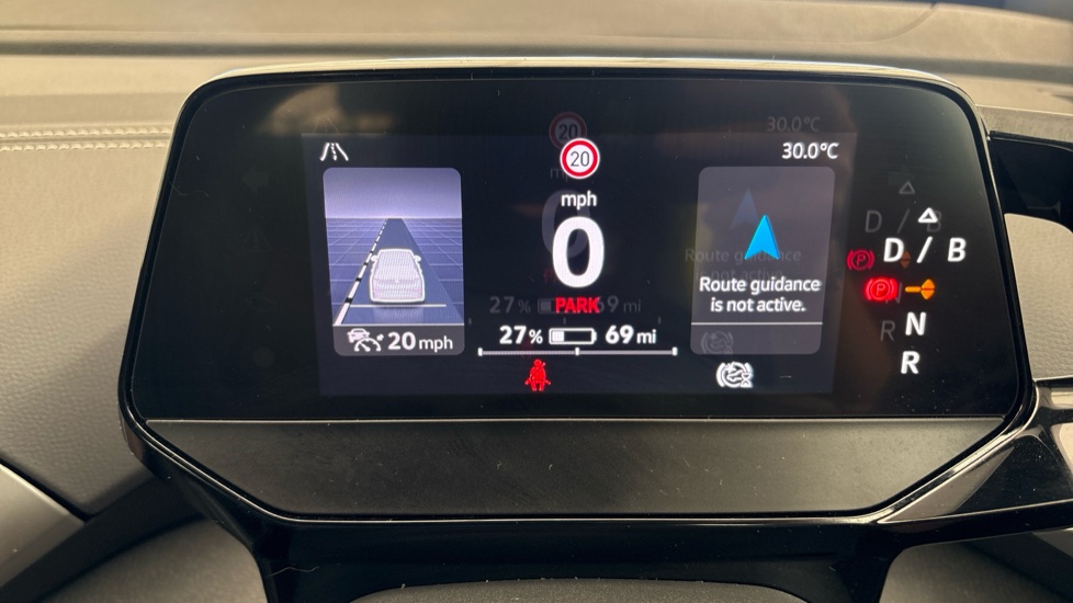 VOLKSWAGEN ID.4 Image 13