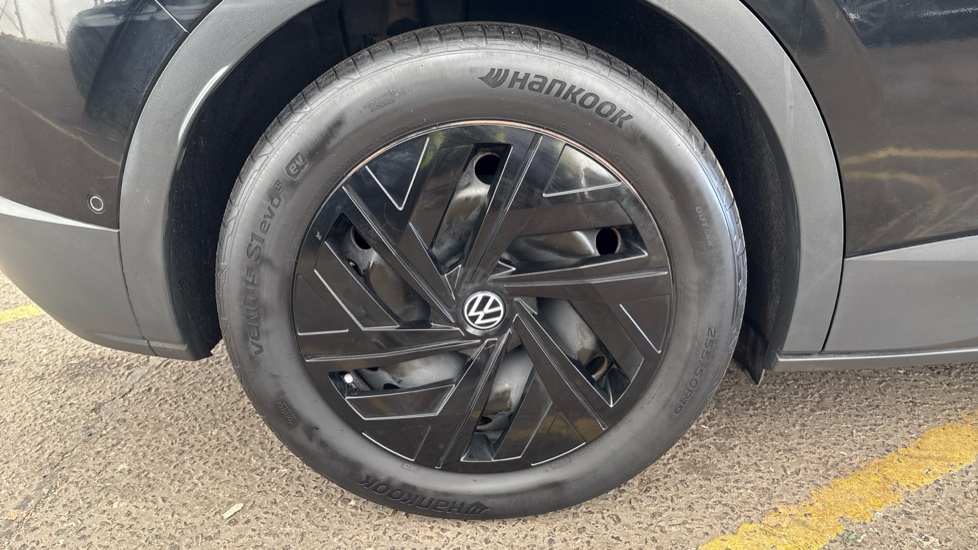 VOLKSWAGEN ID.4 Image 19