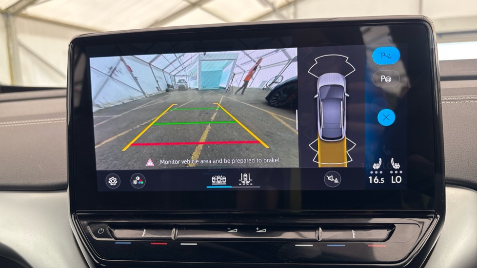 VOLKSWAGEN ID.4 reverse camera