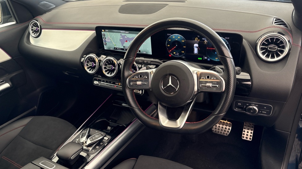 MERCEDES-BENZ EQA HATCHBACK EQA 350 4M 215kW AMG Line Premium 66.5kWh 5dr Auto