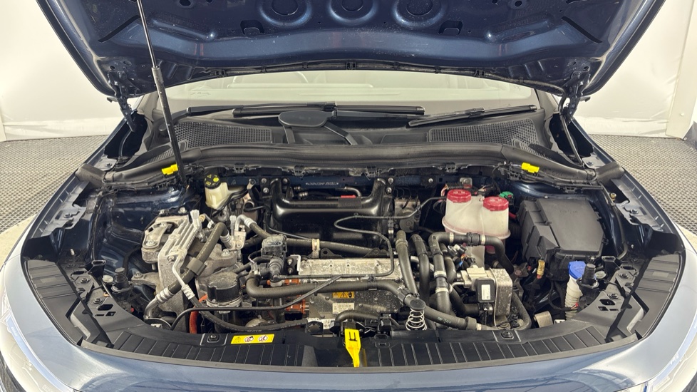 MERCEDES-BENZ EQA HATCHBACK EQA 350 4M 215kW AMG Line Premium 66.5kWh 5dr Auto