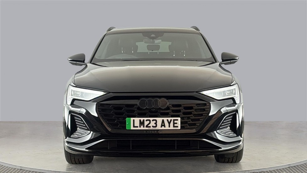 AUDI Q8 Image 8