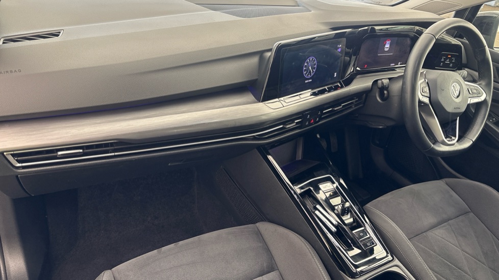 VOLKSWAGEN GOLF Image 10