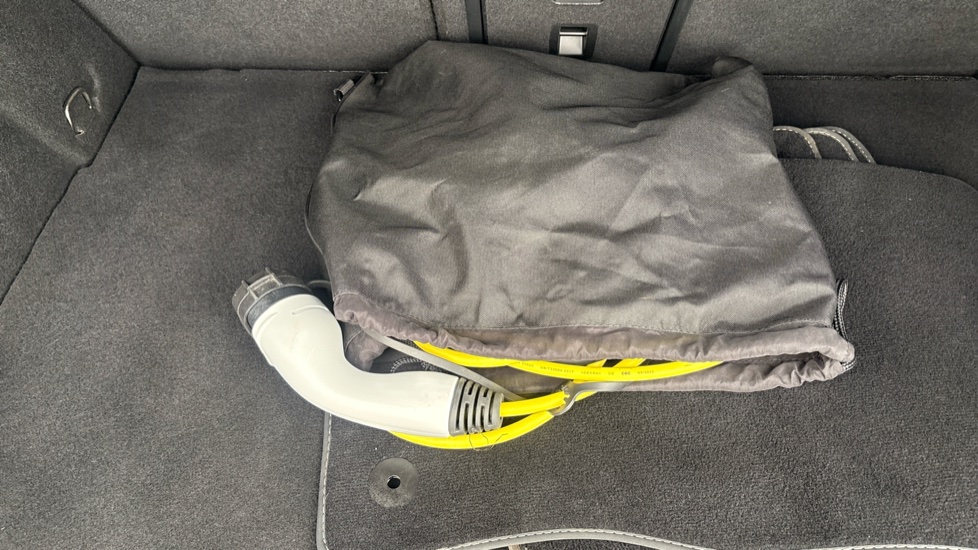 VOLKSWAGEN GOLF Image 22