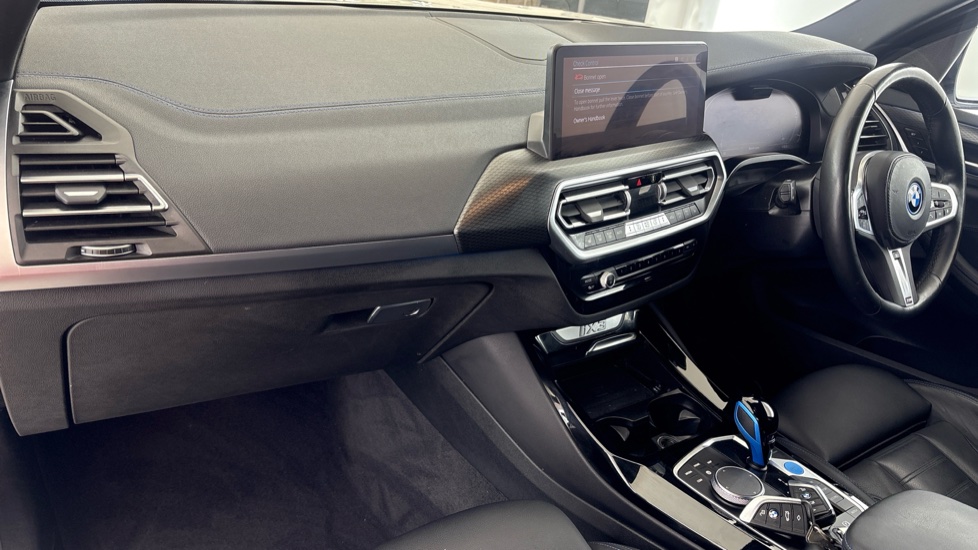 BMW iX3 Image 10