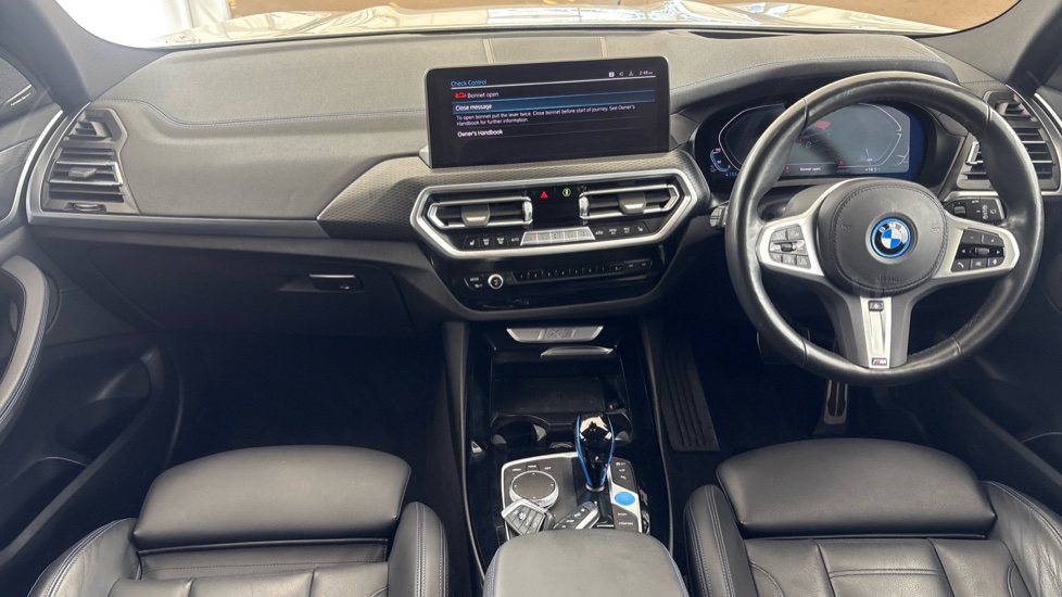 BMW iX3 Image 11