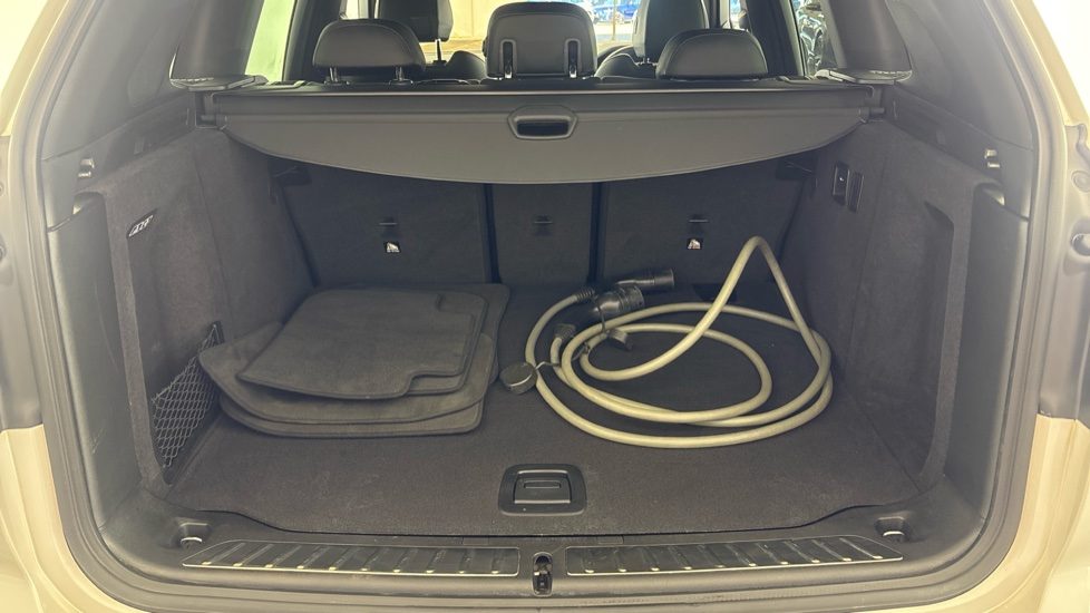 BMW iX3 Image 15