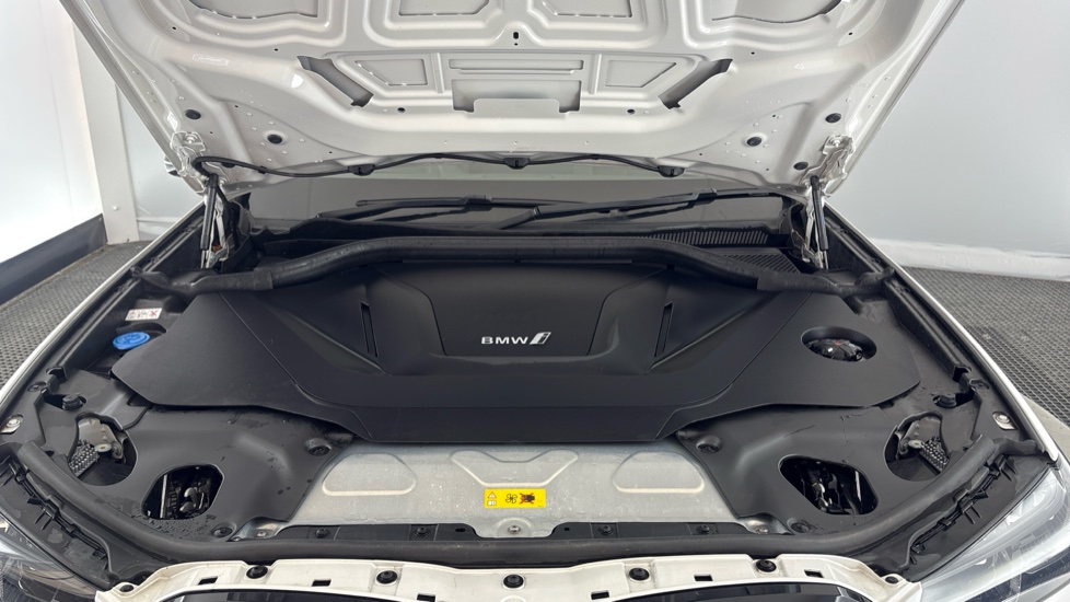 BMW iX3 Image 16