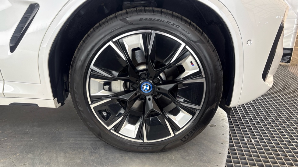 BMW iX3 Image 20