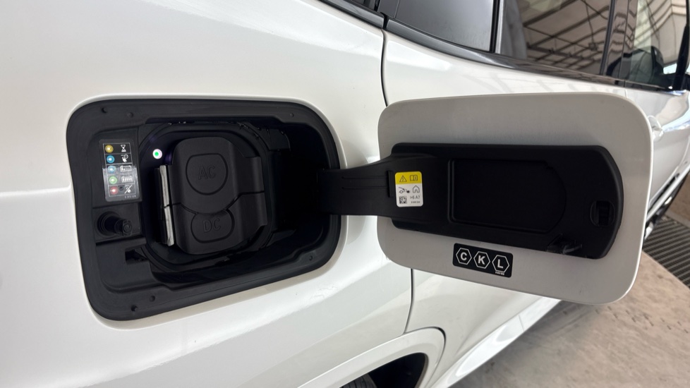 BMW iX3 Image 21
